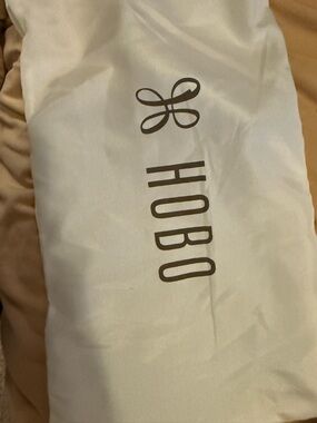 HOBO Brown Interior Lined Pouch with Card Slots beautiful slate green leather